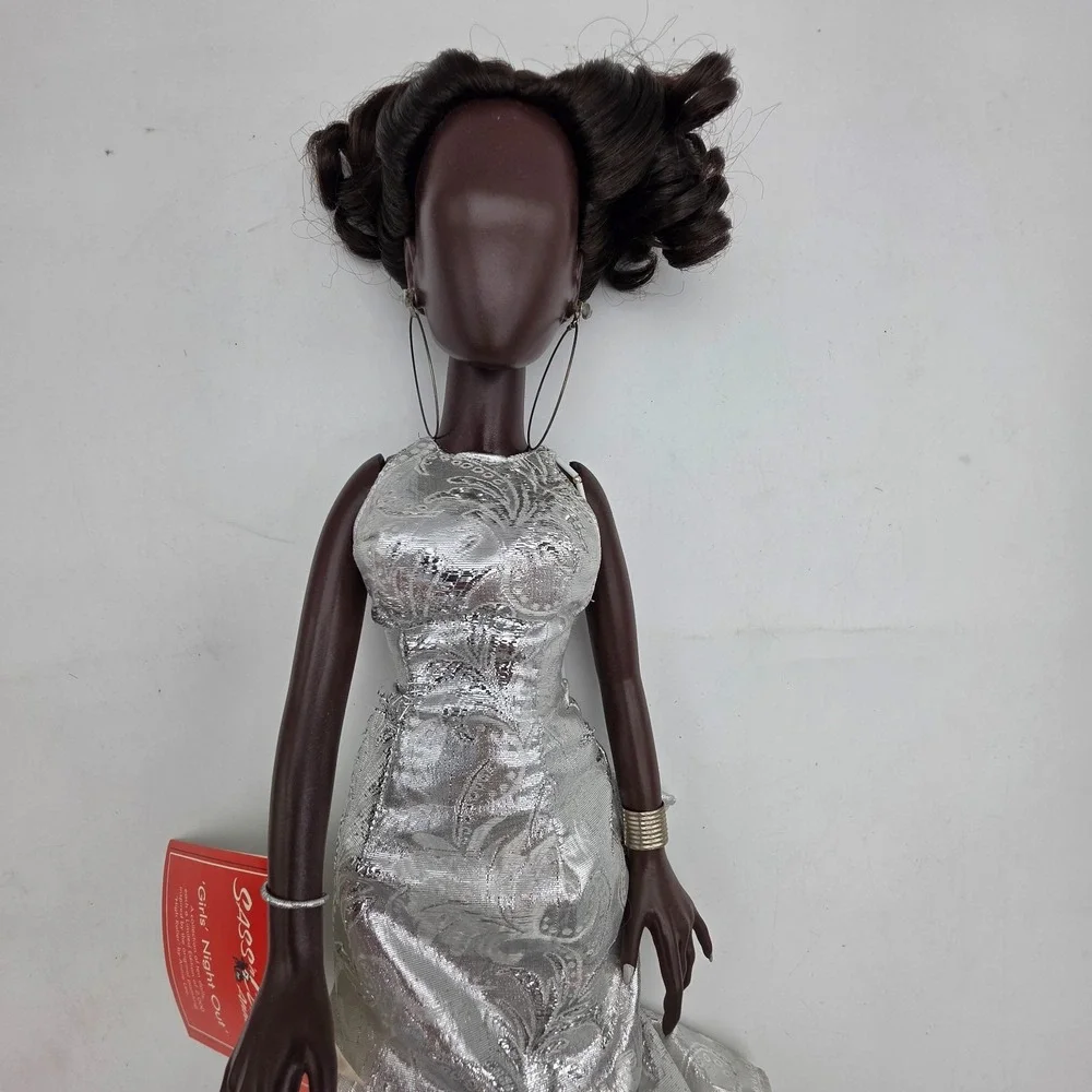 Annie Lee Sass n' Class Silver Collectible Girls Night Out Fashion Doll #6409